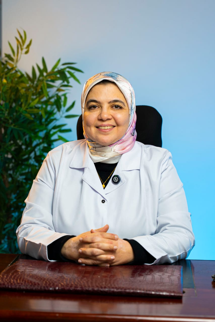 دكتورة ثريا حسني استشاري الجلدية والتجميل
