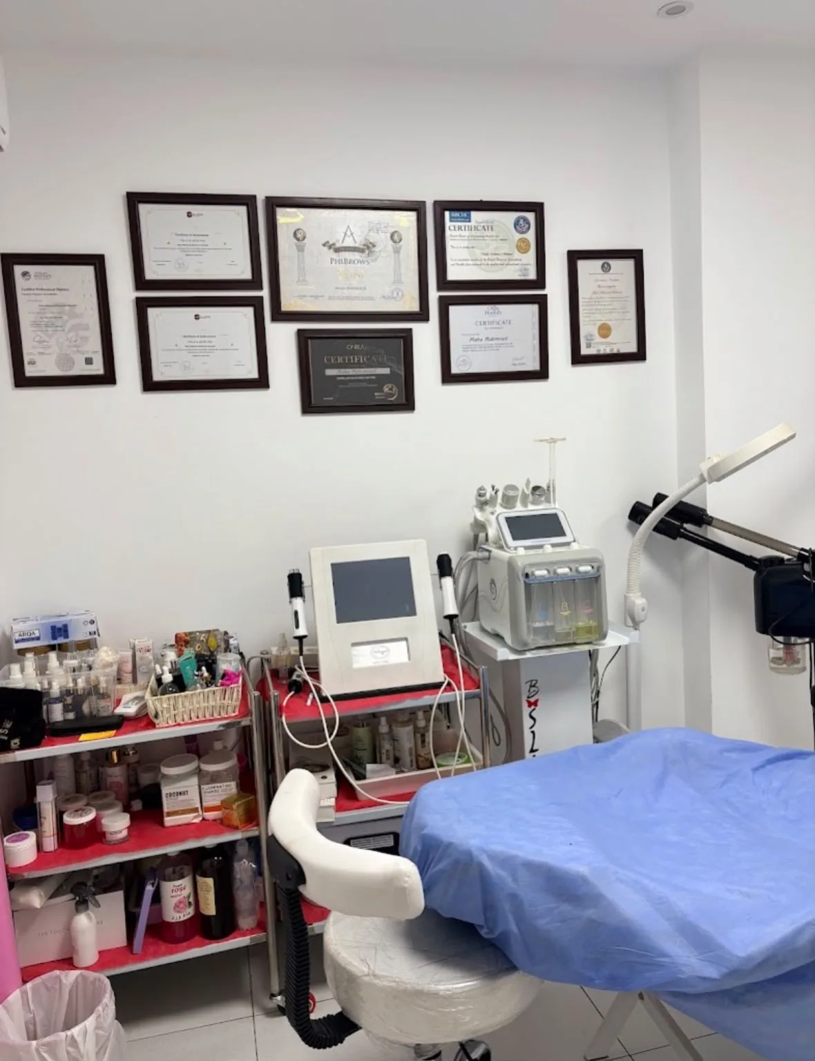 clinic_room